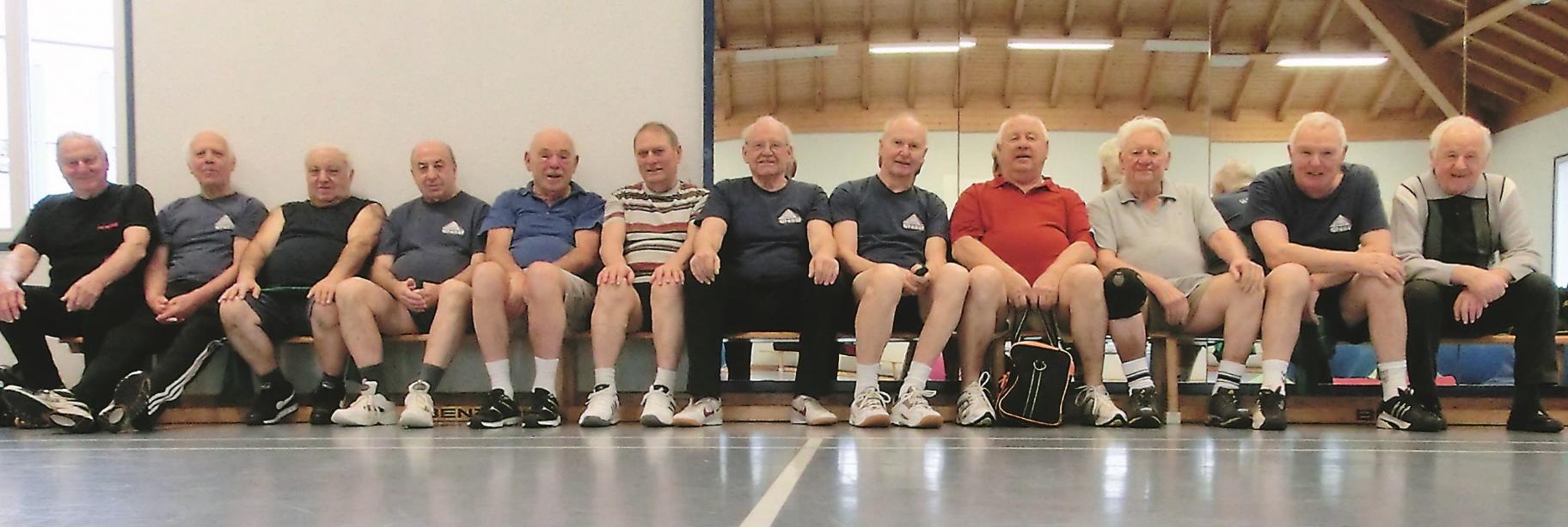gruppe_erw_Rentgys_gruppenBild_ohnetext