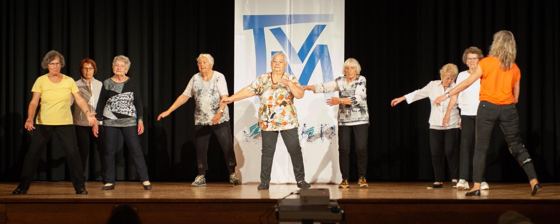 gruppe_erw_seniorinnengym_125Jahre_TVM_ Matinee_2022